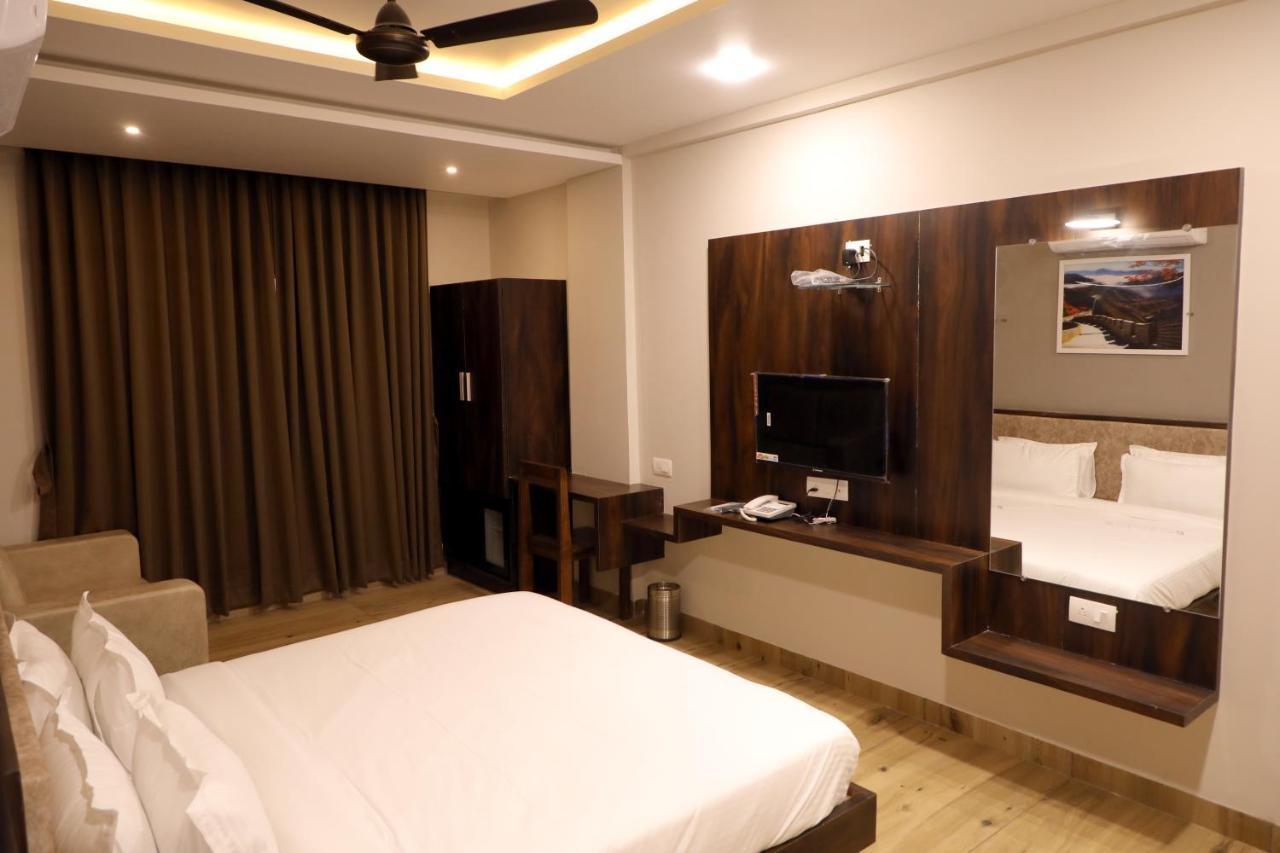 Hotel Nest Bhuj Eksteriør billede