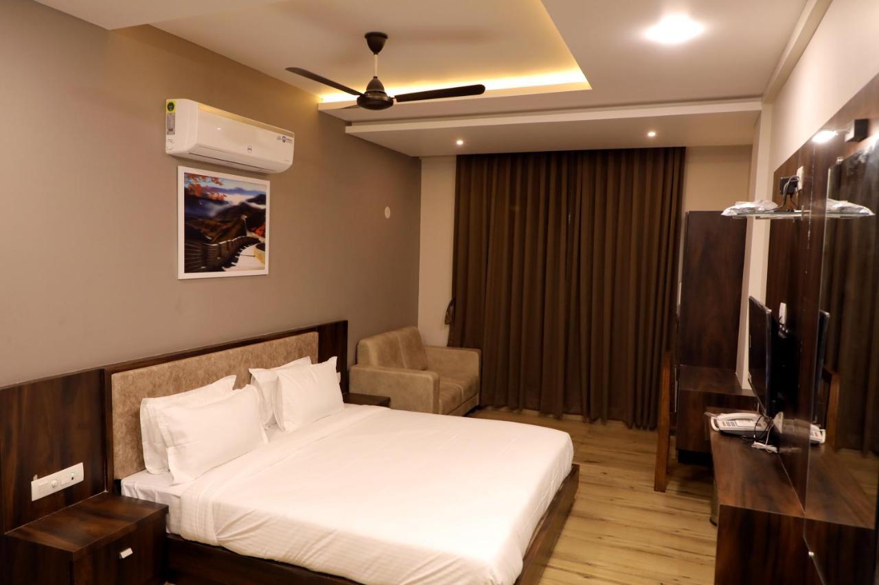 Hotel Nest Bhuj Eksteriør billede